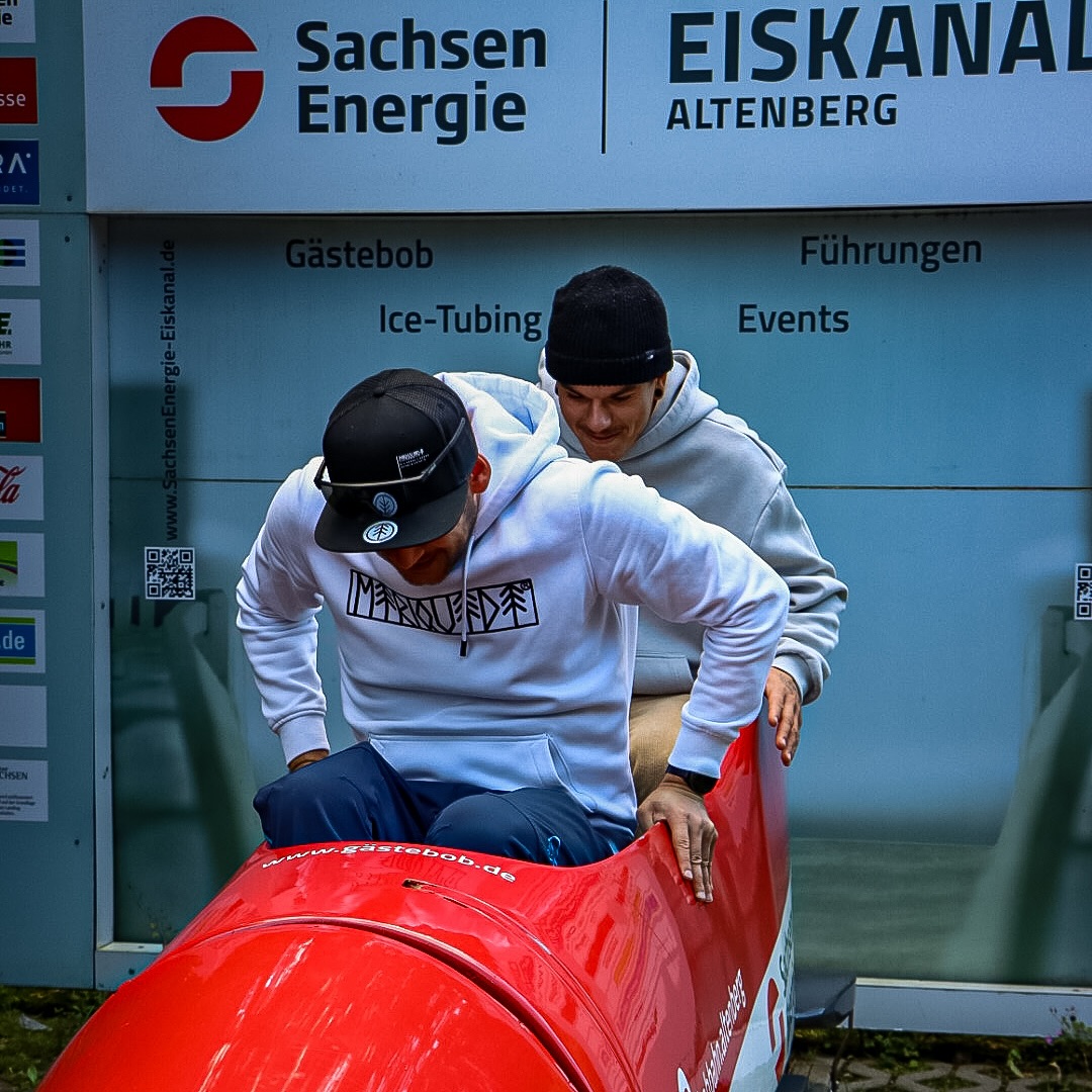 3…2…1…. go go go… die neuen Meisterschaften im Bobsport stehen an. Wir haben es